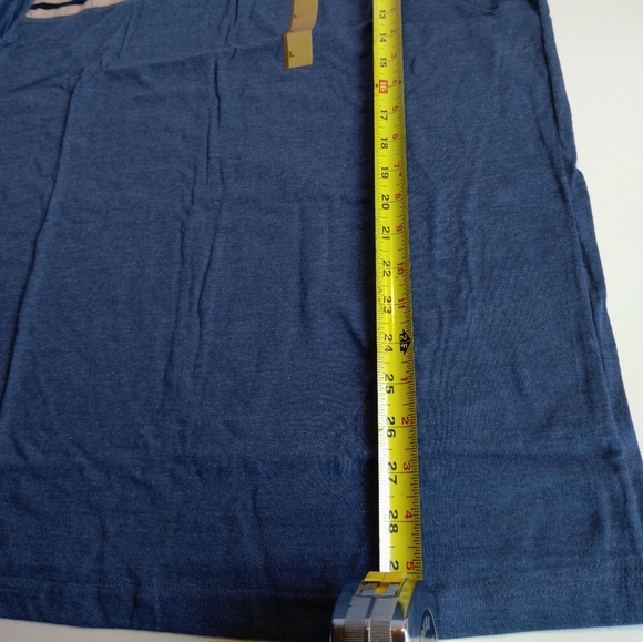 Shirt - Picture 4 of 4